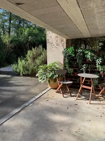 Les Rives De Caupian ゲストハウス